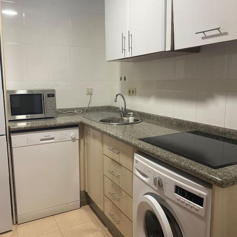 Piso en el centro de la Carihuela - Apartamento de 2 dormitorios - 24