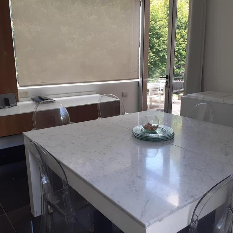 PILAR BARRIO PRIVADO con AMENITIES CASA 6 AMB CON PISCINA - Three-Bedroom House - 28