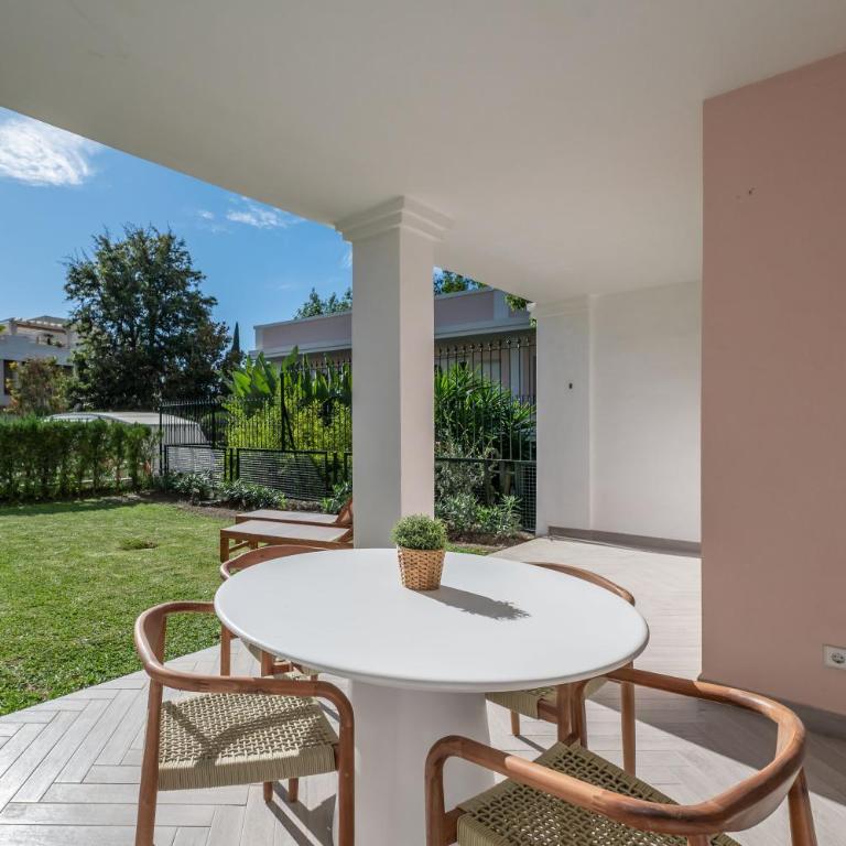 Calma House Aloha Gardens Marbella by VPS - Apartamento Deluxe de 2 dormitorios con vistas al jardín - 4