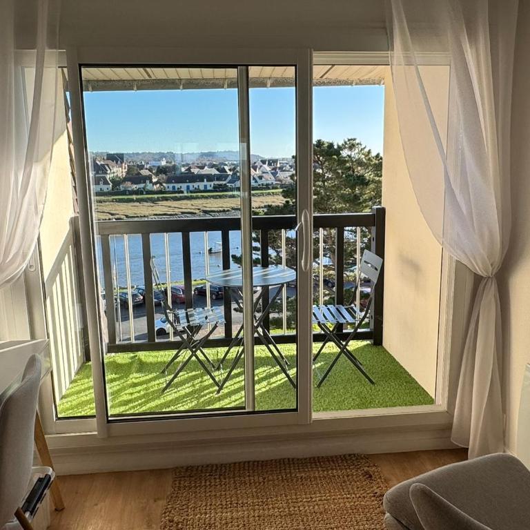 Appartement rénové 3 pièces, balcon vue mer, parking, internet, pour 4 pers. - FR-1-487-376 - Appartement - 13