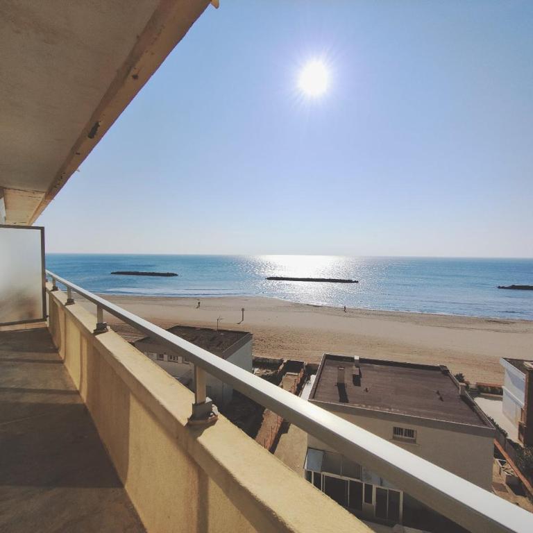 Appartement 6 pers, accès plage, parking sécurisé - FR-1-781-69 - Apartment - 8