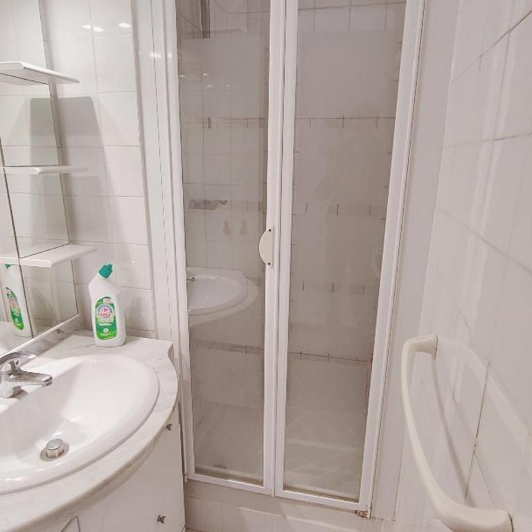 Appartement 6 pers, accès plage, parking sécurisé - FR-1-781-69 - Apartment - 9