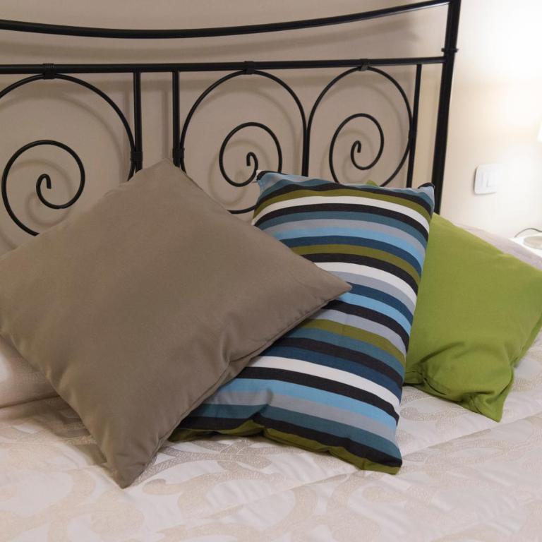La Filarocca B&B - Basic Triple Room with Shared Bathroom - 5