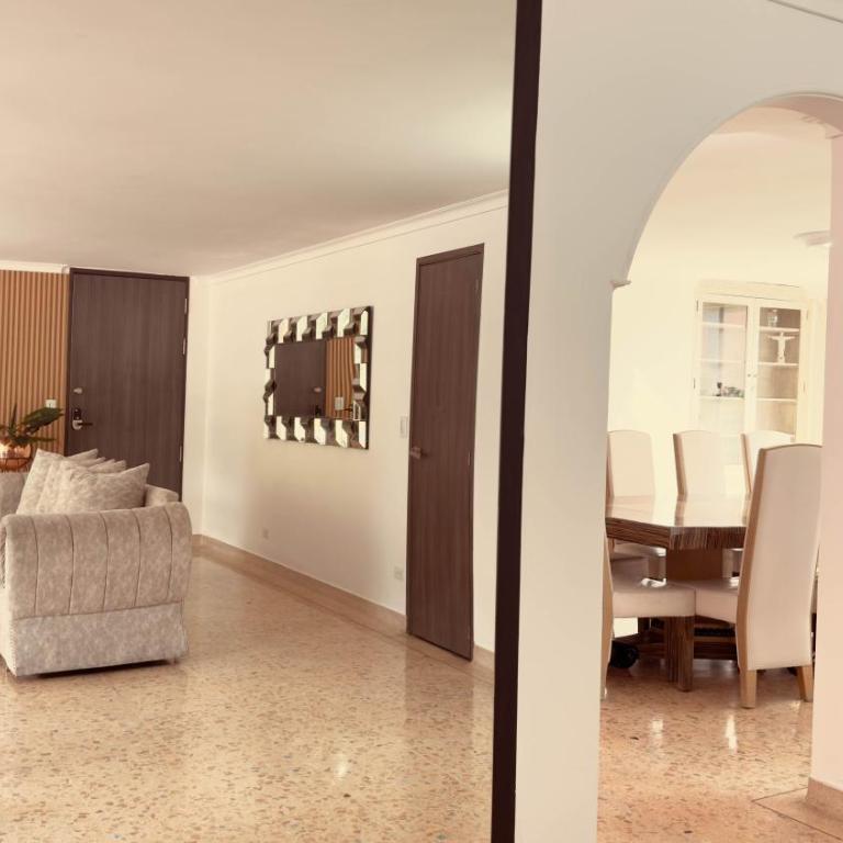 5 Hab, espacioso, piscina, al lado del Tesoro! - Apartamento - 14