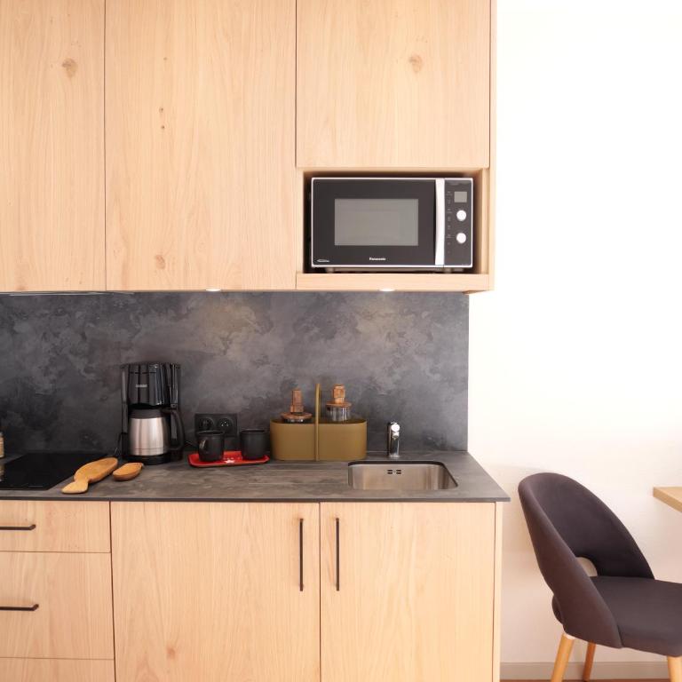 Résidence La Rochetaillée - Studio Confort avec Balcon (2 Adultes) - Vue sur Montagne - 5