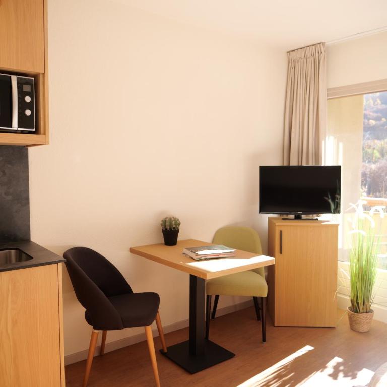 Résidence La Rochetaillée - Studio Confort avec Balcon (2 Adultes) - Vue sur Montagne - 10