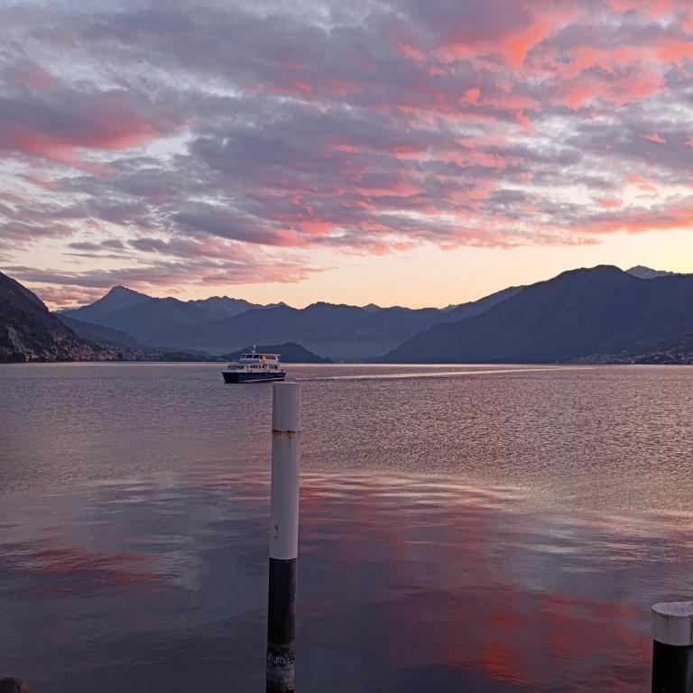 Casa Hygge - Lake Front - Photographer's Art Home - Appartamento con 2 Camere da Letto - 59