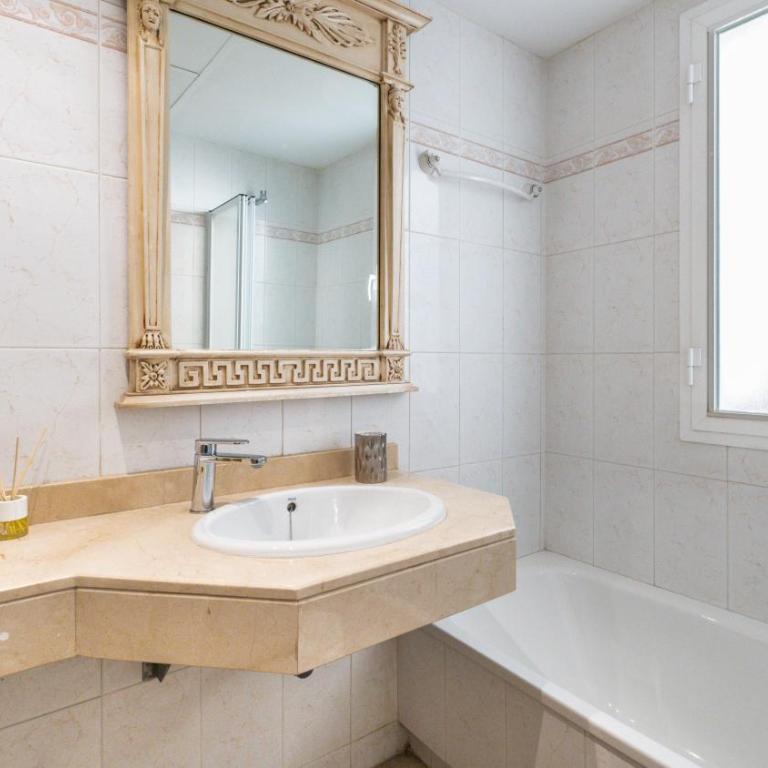 Mediterranean dream banus penthouse with seaviews - Apartment - 54