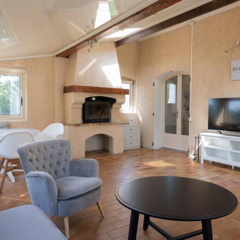 Villa Cigalou pour 8 personnes avec piscine chauffée et petite vue mer au domaine de Valcros à La Londe les Maures - Casa de 4 dormitorios - 7