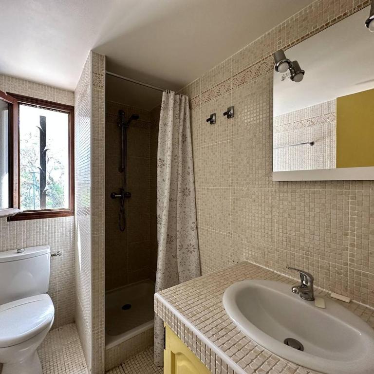 Villa Cigalou pour 8 personnes avec piscine chauffée et petite vue mer au domaine de Valcros à La Londe les Maures - Casa de 4 dormitorios - 20