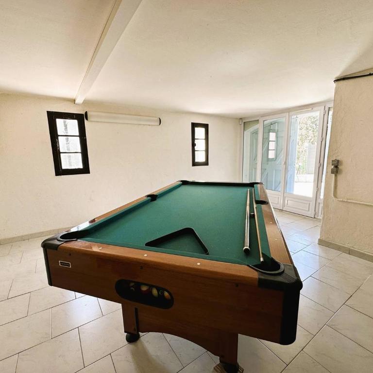 Villa Cigalou pour 8 personnes avec piscine chauffée et petite vue mer au domaine de Valcros à La Londe les Maures - Casa de 4 dormitorios - 13