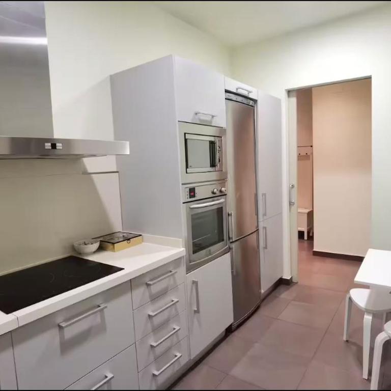 Casa Luxe Suites Barcelona - Three-Bedroom Deluxe Apartment - 11