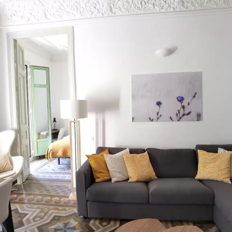 Casa Luxe Suites Barcelona - Three-Bedroom Deluxe Apartment - 21