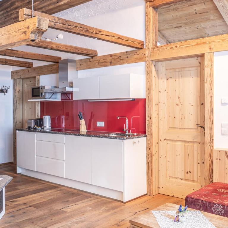 URALP Royal by Hello Fewo Apartments - Appartamento con 2 Camere da Letto e Balcone - 3