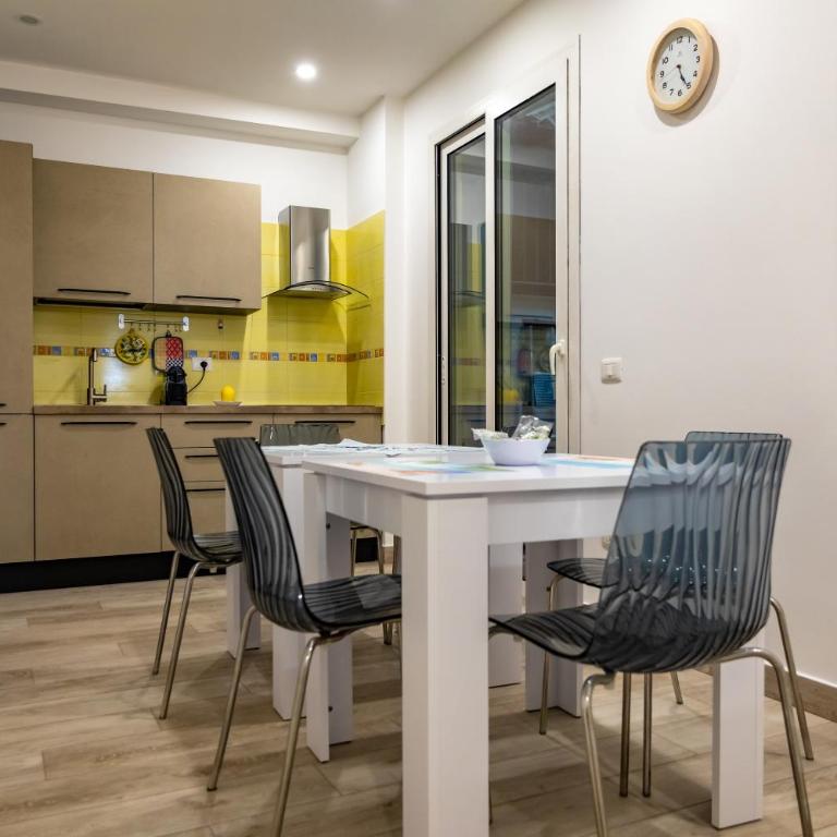 La Terrazza sul Mare Modern Apartment - Two-Bedroom Apartment with Terrace and Sea View - 11