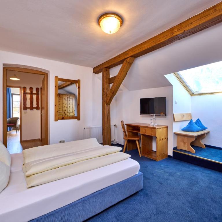 Hotel Drei Mohren - Familienzimmer mit Balkon - 3