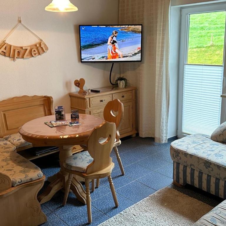 "AlpZeit", Immenstadt-Buehl - Apartment mit Blick auf die Berge - 1