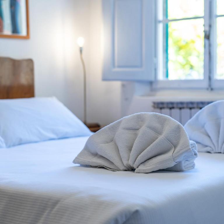 Sant'Antonino Cozy Corner - Three-Bedroom Apartment - 18