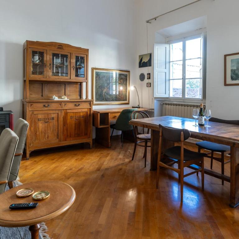 Sant'Antonino Cozy Corner - Three-Bedroom Apartment - 17