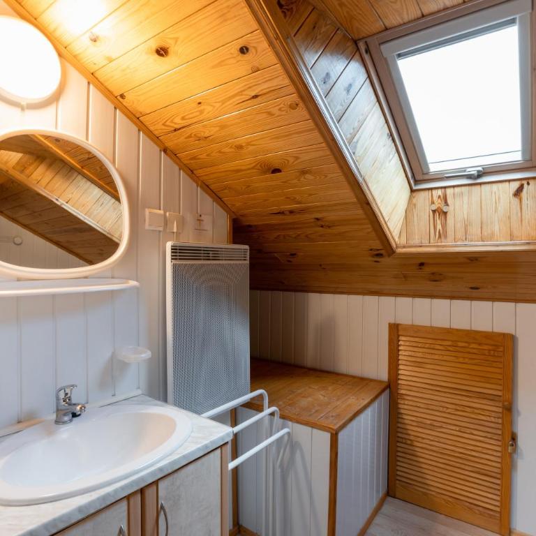 À 400m des pistes, confortable chalet pour 10 - Chalet - 21