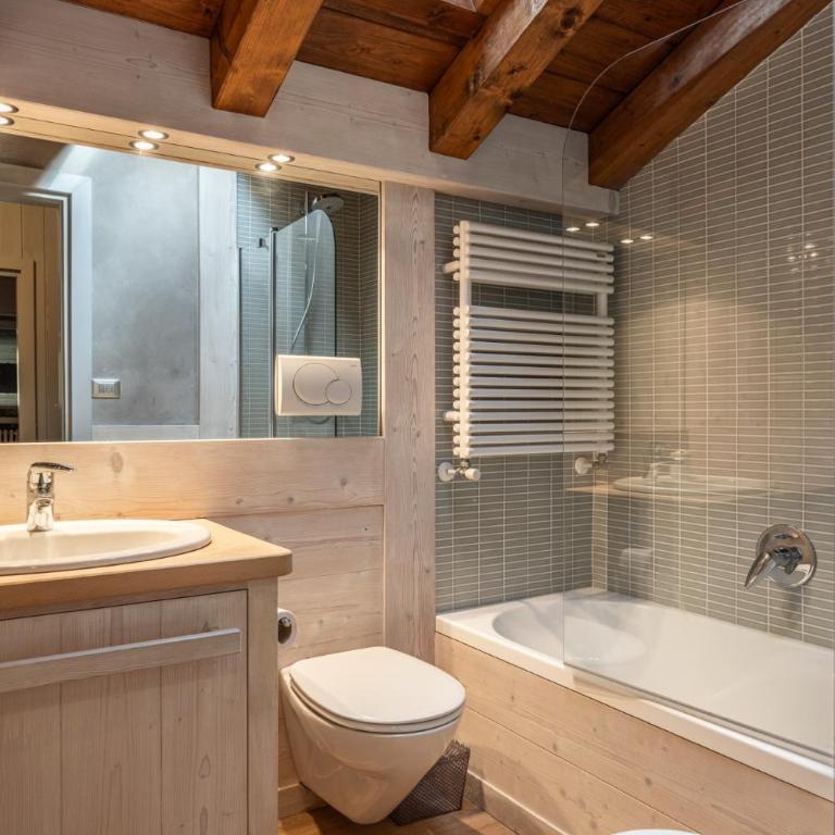 Casa Funivia, immersa nel verde e vicina al centro di Cortina - Appartamento con Balcone - 23