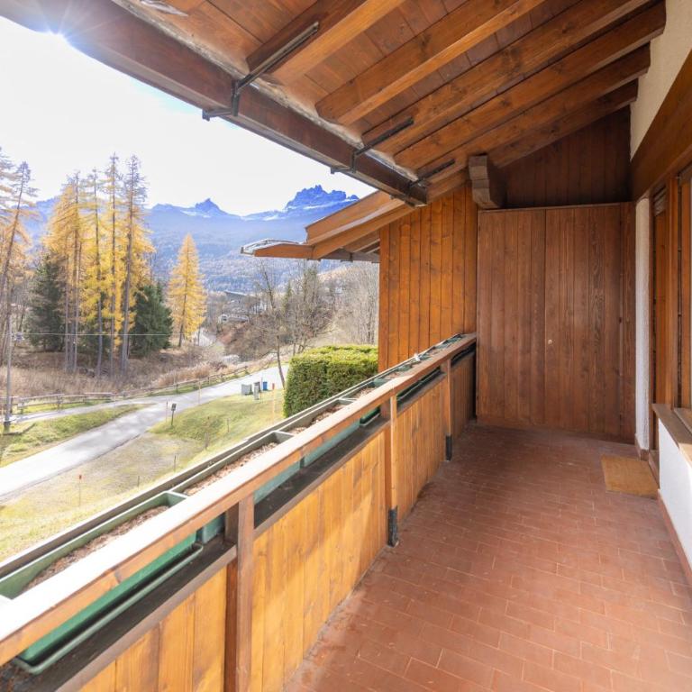 Casa Funivia, immersa nel verde e vicina al centro di Cortina - Appartamento con Balcone - 28