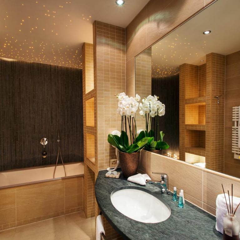 International au Lac Historic Lakeside Hotel - Junior Suite Familiare - 3