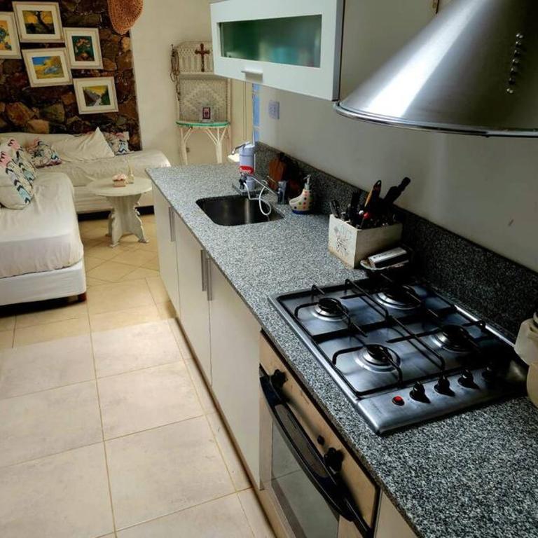 Departamento con patio y cochera - One-Bedroom Apartment - 15