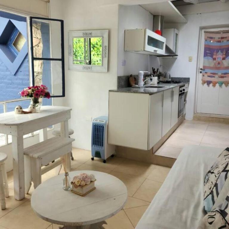 Departamento con patio y cochera - Apartamento de 1 dormitorio - 4