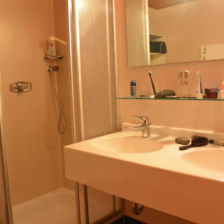 Apartments Antares - Apartment mit 2 Schlafzimmern und Balkon (5 Erwachsene) - 13