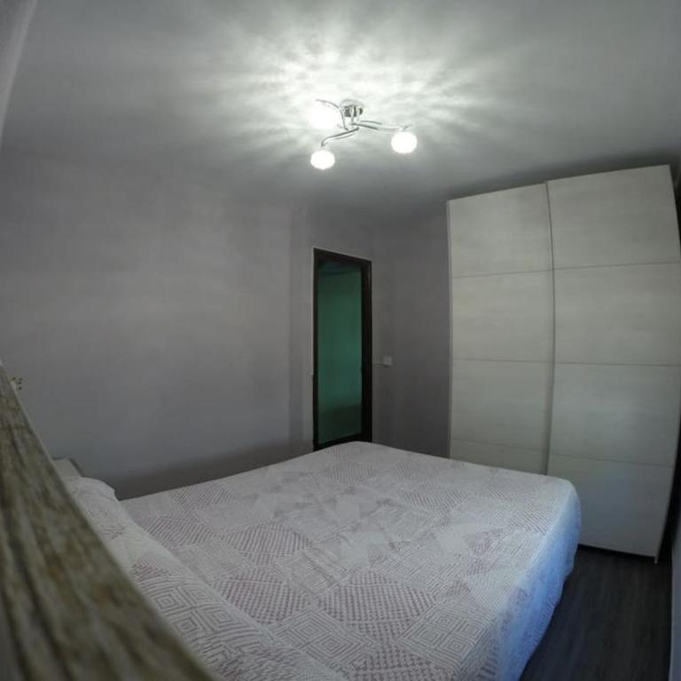 A 5 min de la playa Victoria y del Htal Pta Mar - Apartamento de 2 dormitorios - 22