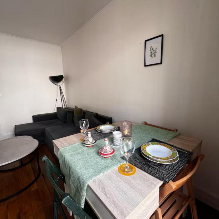 Eiffel Tower View Haussmanian Charm 2min walk from the Eiffel Tower gardens - Appartement - Vue sur Ville - 10