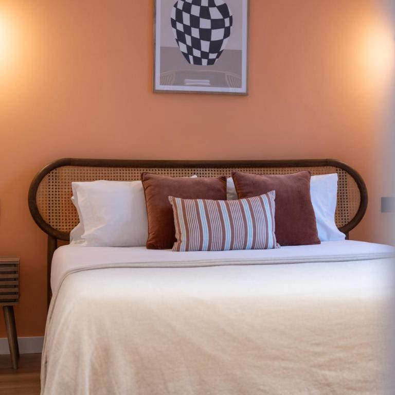 Stay U-nique Apartments Balmes II - Four-Bedroom Apartment - 34