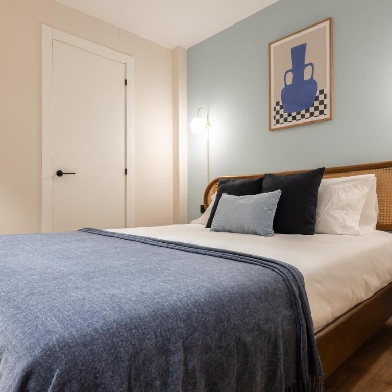 Stay U-nique Apartments Balmes II - Four-Bedroom Apartment - 33