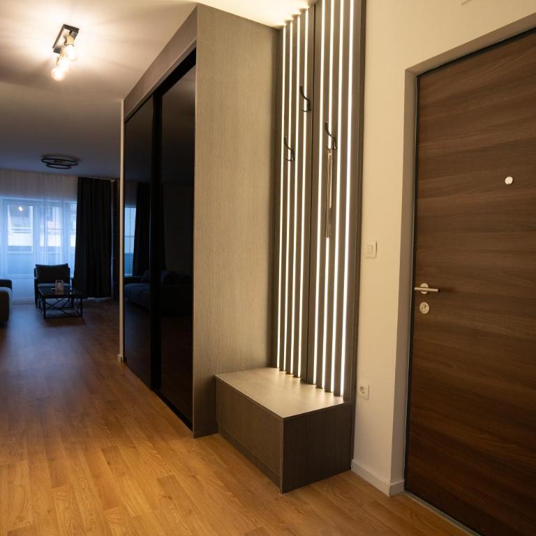 ToRo Hospitality - One-Bedroom Deluxe Apartment - 3