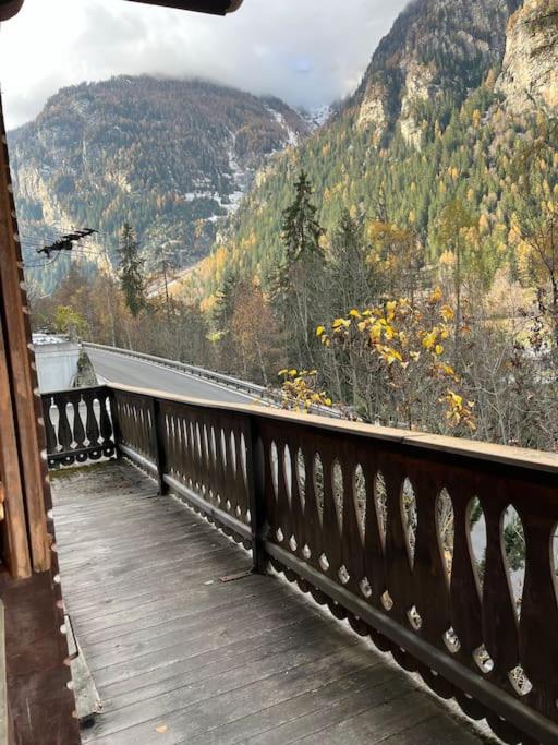 5 Zimmer-Wohnung mit Garage und Sauna - Apartment mit 3 Schlafzimmern und Bergblick - 30