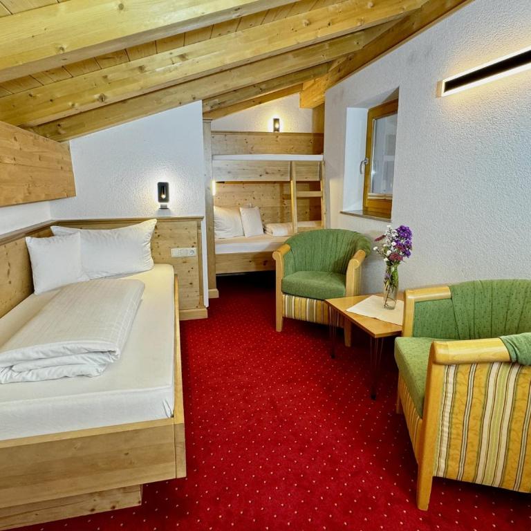 Landhaus Lechthaler - Familienzimmer, nach Norden orientiert - 3