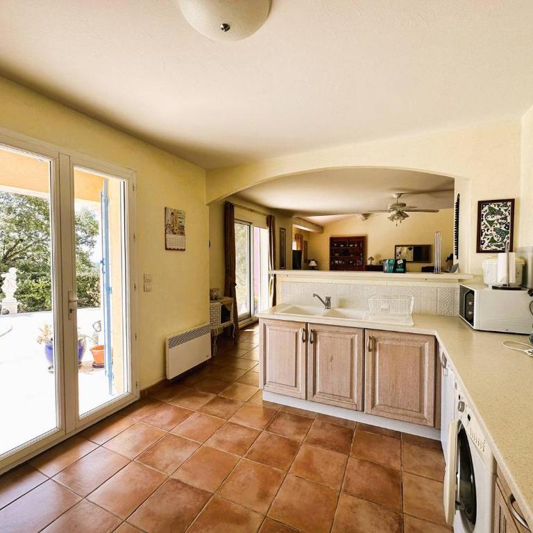 Villa Myosotis pour 8 personnes avec piscine chauffée et vue mer à La Londe-Les-Maures - Maison 4 Chambres - 14