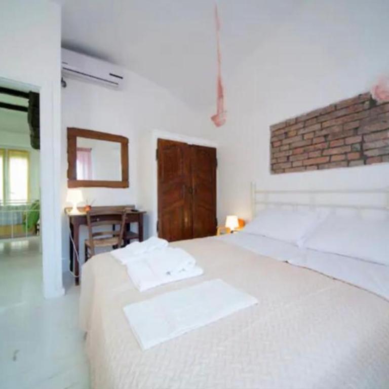 B&B Antiche Porte - Appartamento con 2 Camere da Letto, Balcone e Terrazza - 8