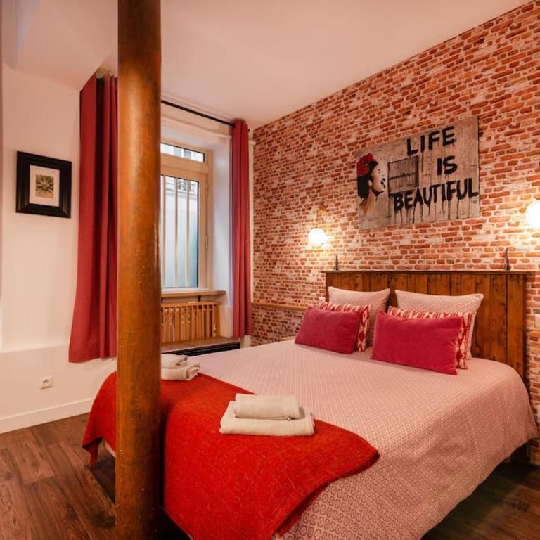 Montmartre Rue des Martyrs Loft with AC, 4-7 PEO - Appartement 3 Chambres - 25
