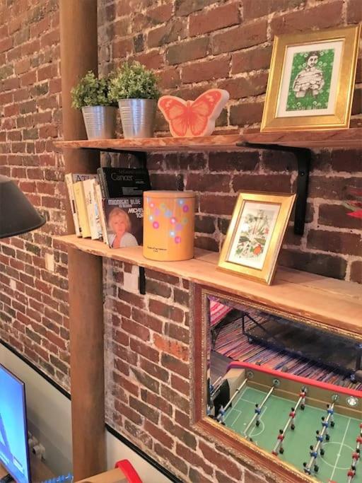 Montmartre Rue des Martyrs Loft with AC, 4-7 PEO - Appartement 3 Chambres - 60