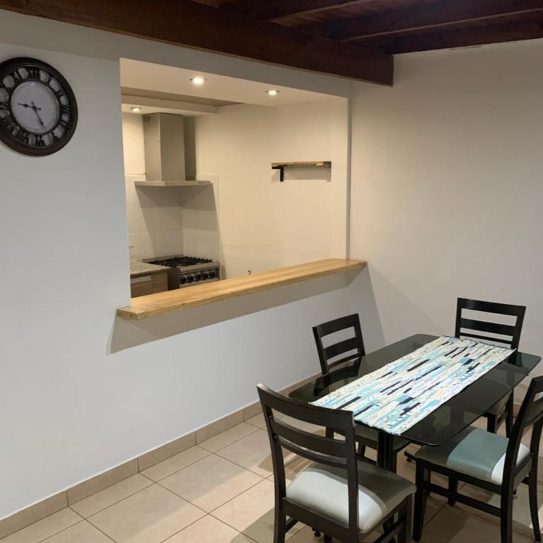 Casa zona parque playa Necochea - Two-Bedroom House - 7