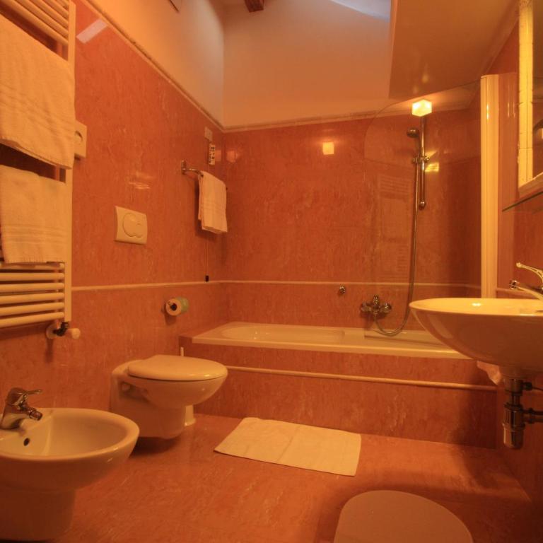 Hotel Trieste - Camera Matrimoniale/Doppia con Letti Singoli - 7