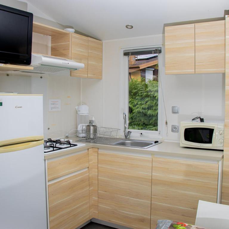 Tiny House - Cottages - Mobilhomes - Camping Les Granges Bas - Mobile Home - 3