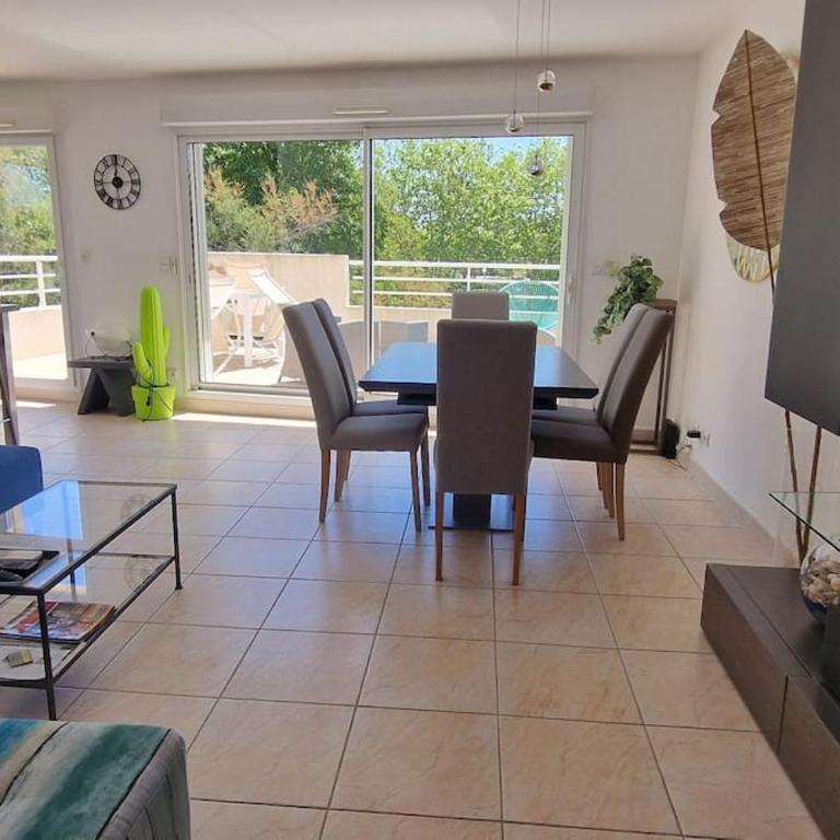 Spacieux et élégant T3 en bord de mer - Apartamento de 2 dormitorios - 23