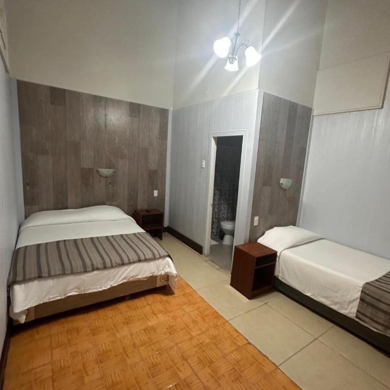 Hostal Casa Norte - Habitación Triple Clásica - 4