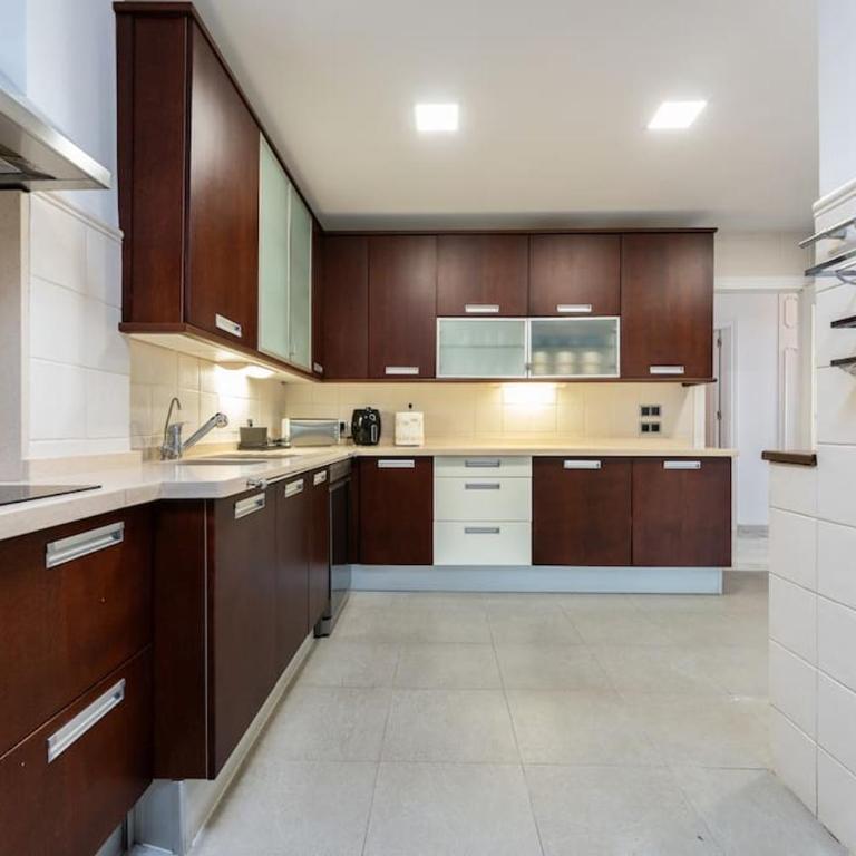 Exclusive Villa with Sea View Near Center - Casa de 6 dormitorios - 31