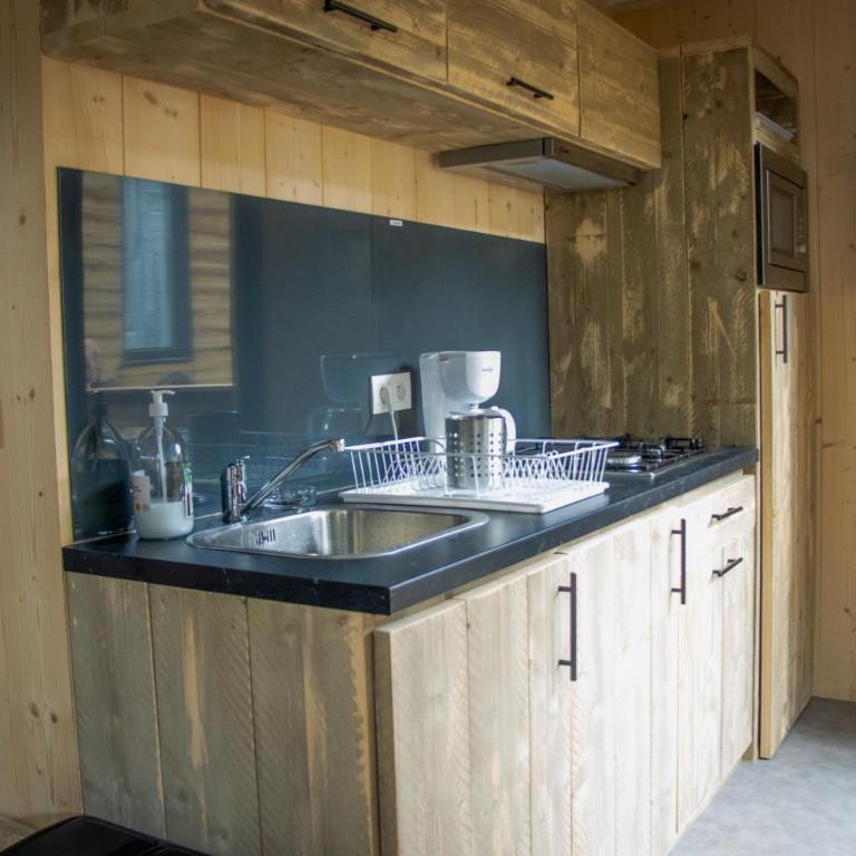 Tiny House - Cottages - Mobilhomes - Camping Les Granges Bas - Cottage - 4
