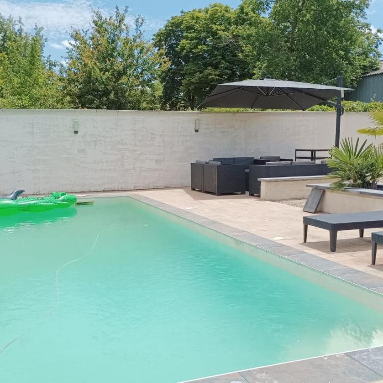 La Maison des Hirondelles, piscine, billard, ping pong, 3 terrasses et jardin - Maison 3 Chambres - 6