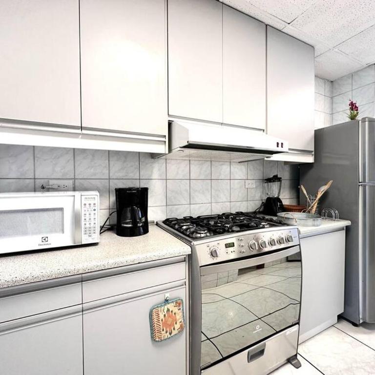 Departamento muy luminoso a pocos metros del río - Apartamento de 1 dormitorio - 13